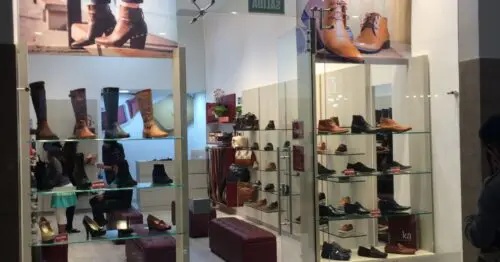 CALZADO LUIKA PLAZA CENTRAL CALZADO LUIKA PLAZA CENTRAL